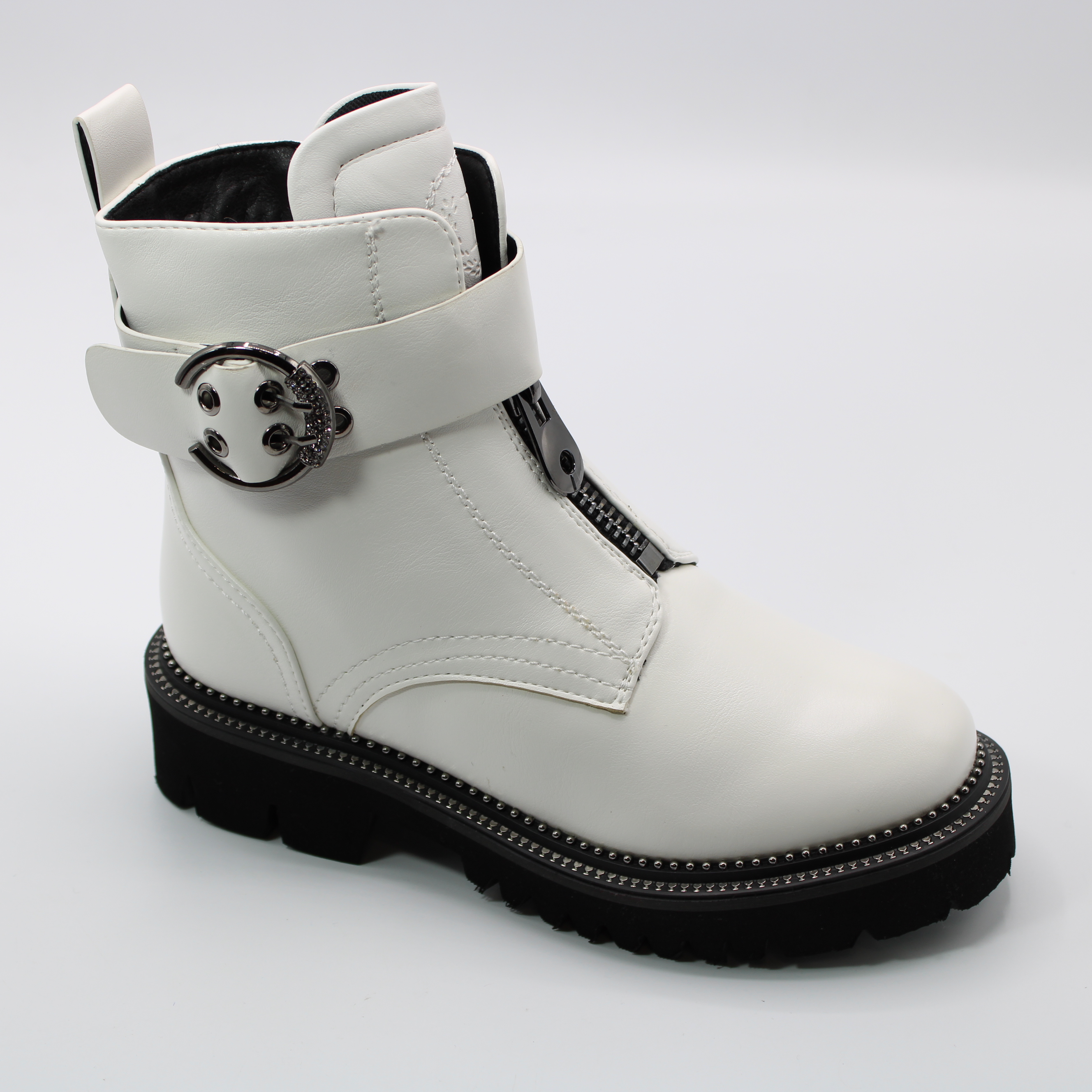 картинка Детские зимние ботинки белого цвета ADMLIS BS03-2445 от интернет-магазина ByStep