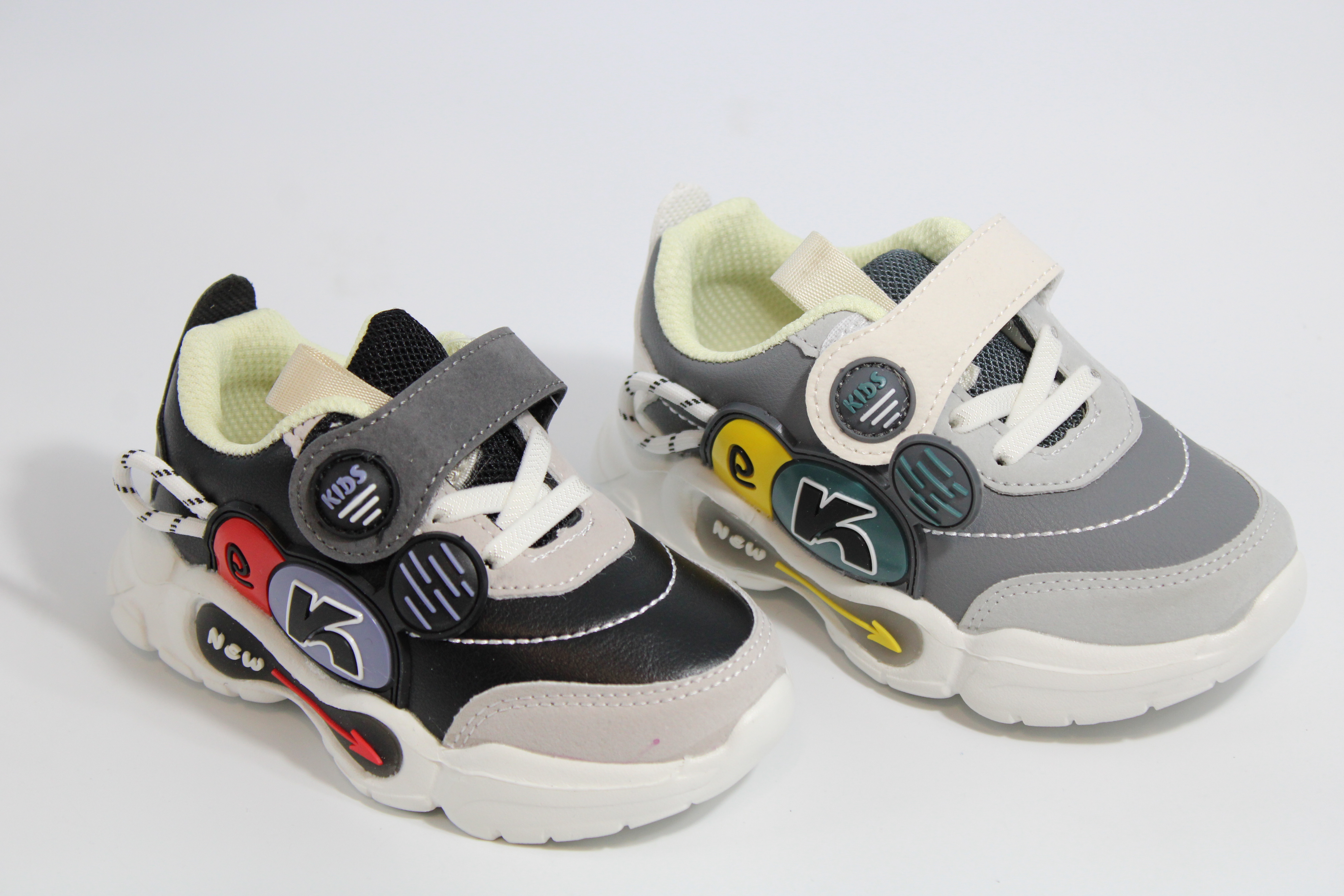 картинка Детские весенние кроссовки различных цветов B&G BS03-2487 от интернет-магазина ByStep