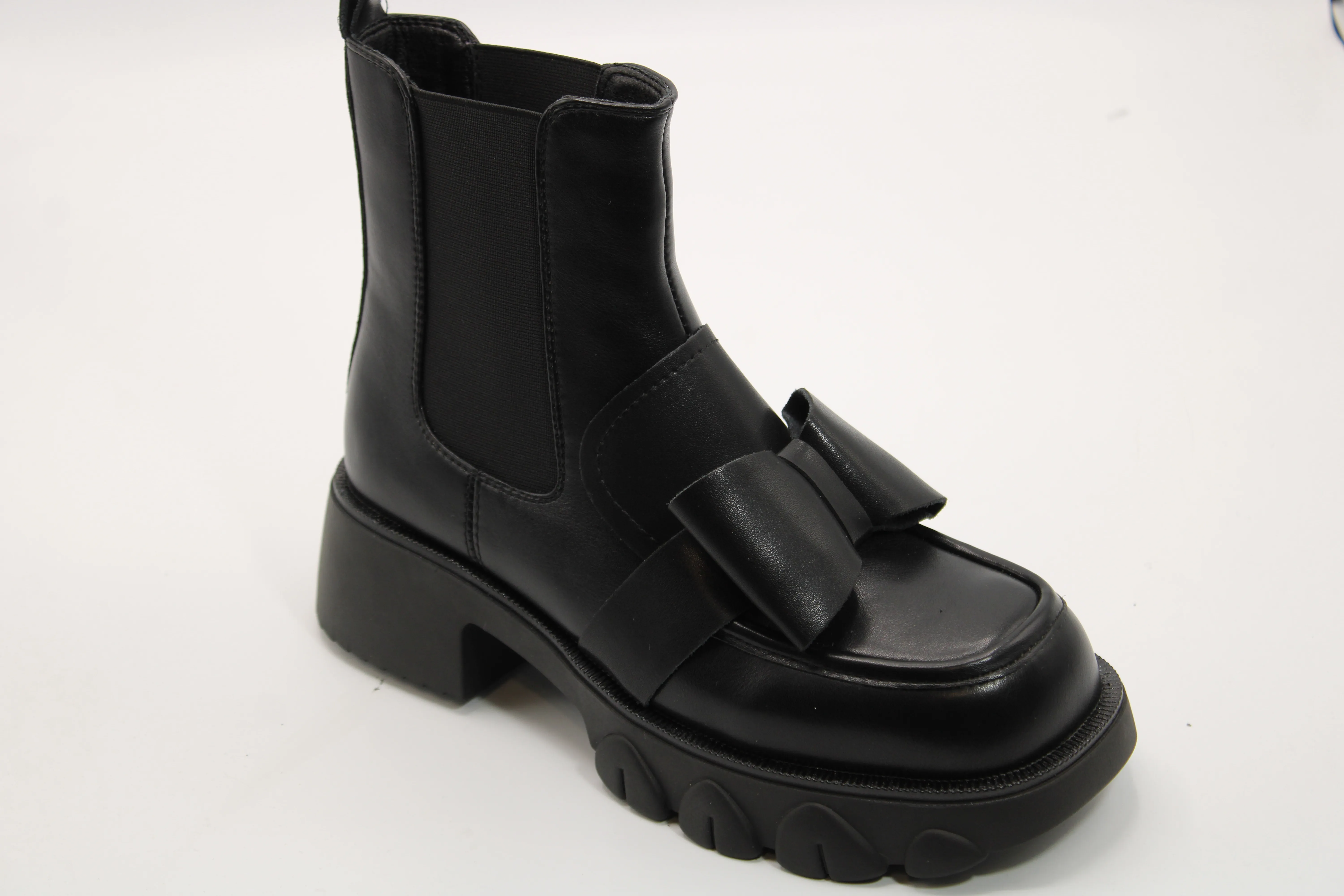 Женские ботинки черного цвета LUTA BS01-1355