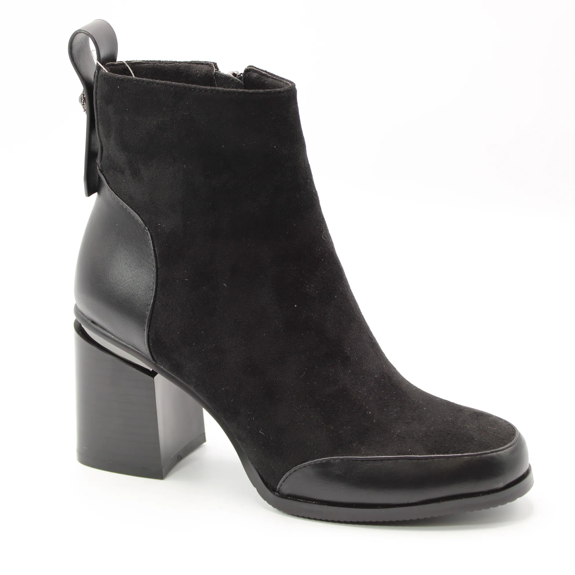 Женские весенние ботильоны черного цвета STILETTO BS01-213