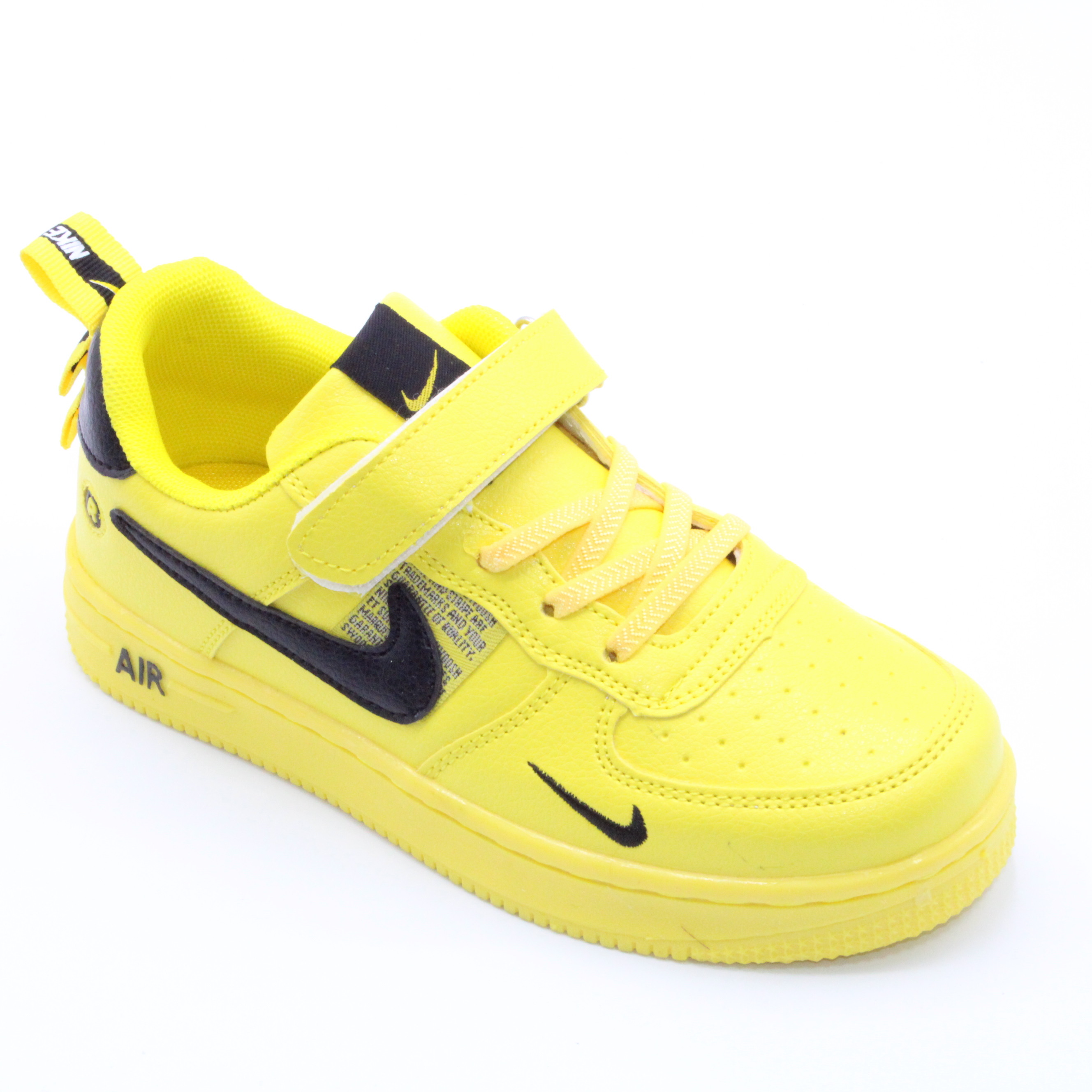 Кроссовки для 7 лет. Кроссовки Nike желтые. Желтые кроссовки детские. Кроссовки найк желтые детские. Желтые кроссовки для мальчиков.