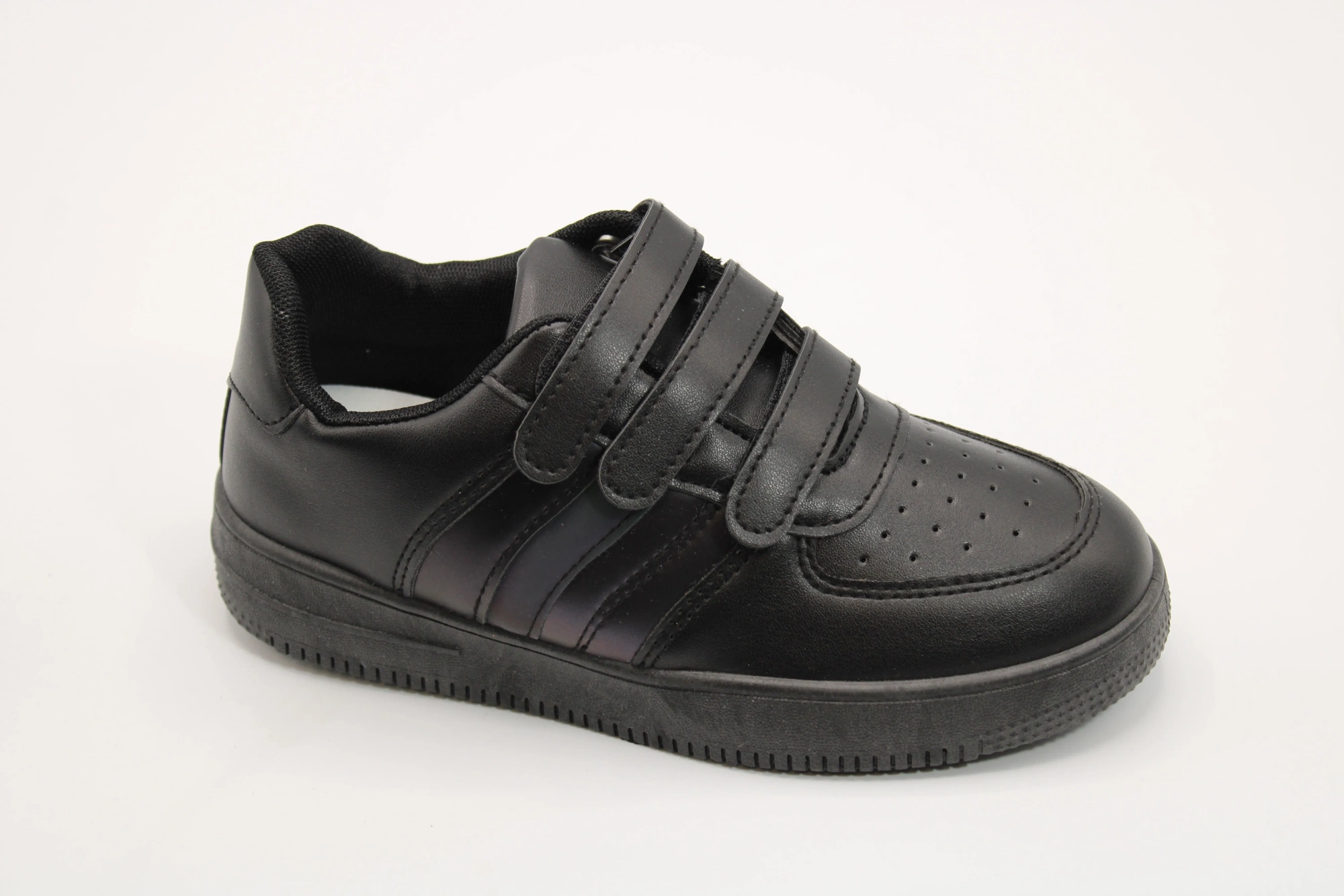 Детские кроссовки черного цвета AIR BS06-1181