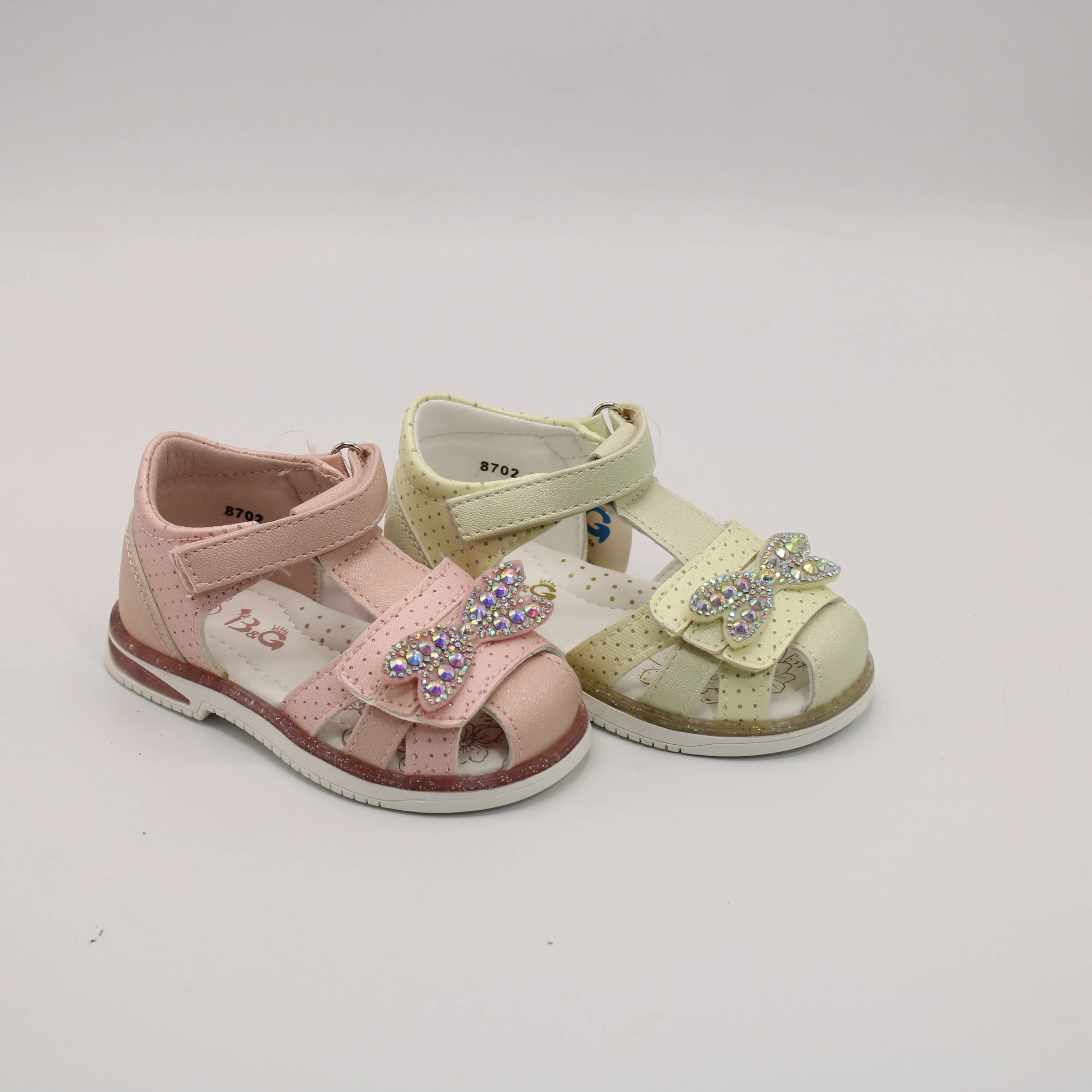 Детские босоножки различных цветов BOYS AND GIRLS BS05-1018