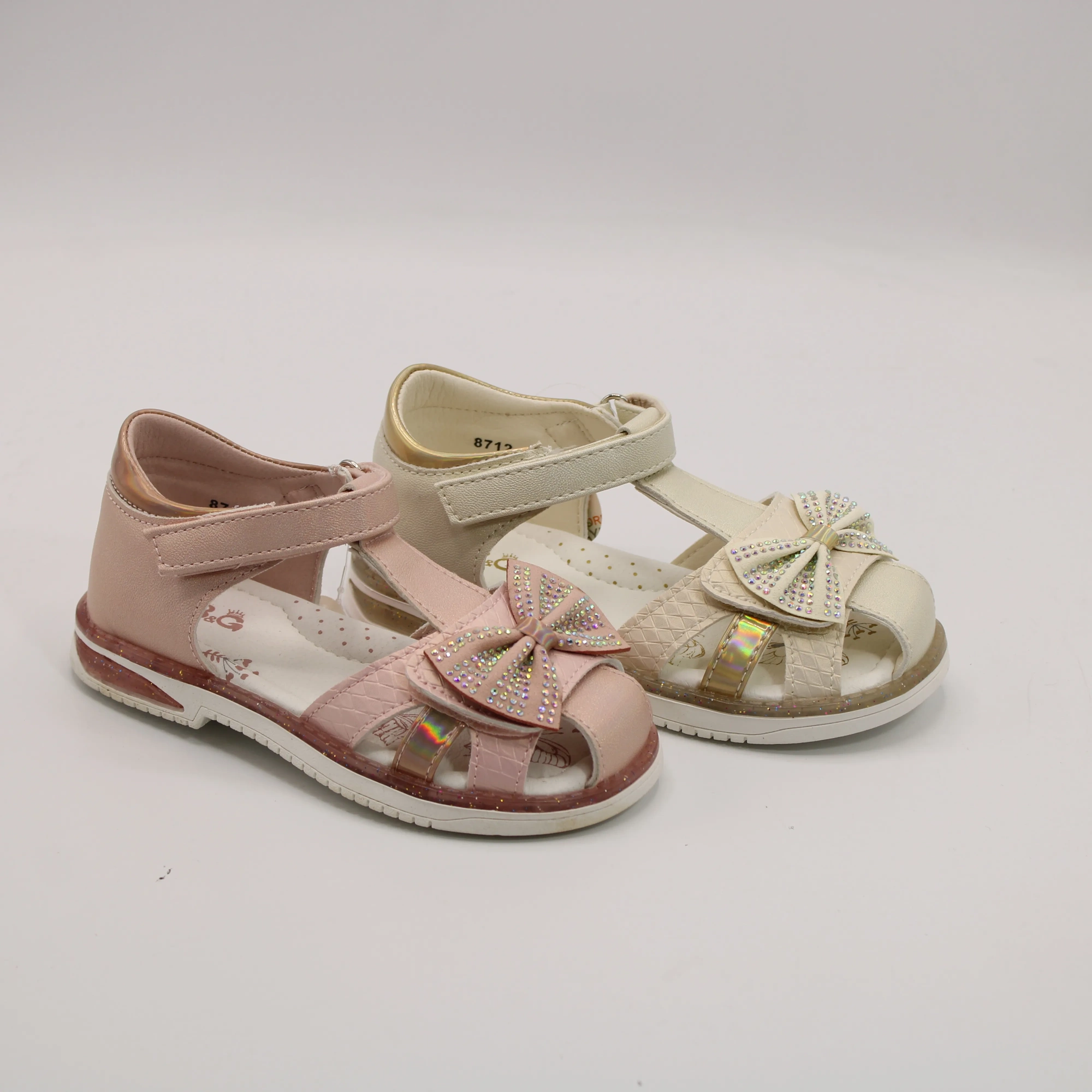 Детские босоножки различных цветов BOYS AND GIRLS BS05-1025