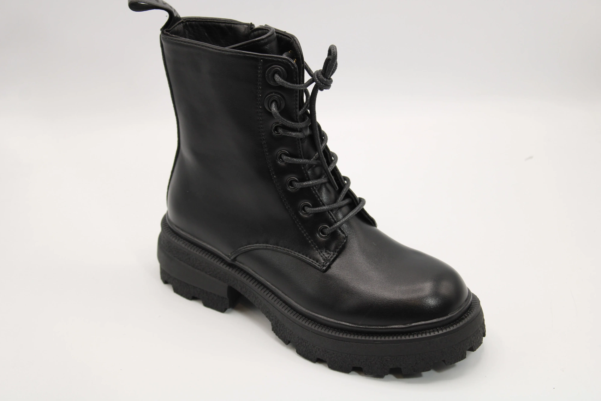 Женские ботинки черного цвета PURLINA BS01-1357