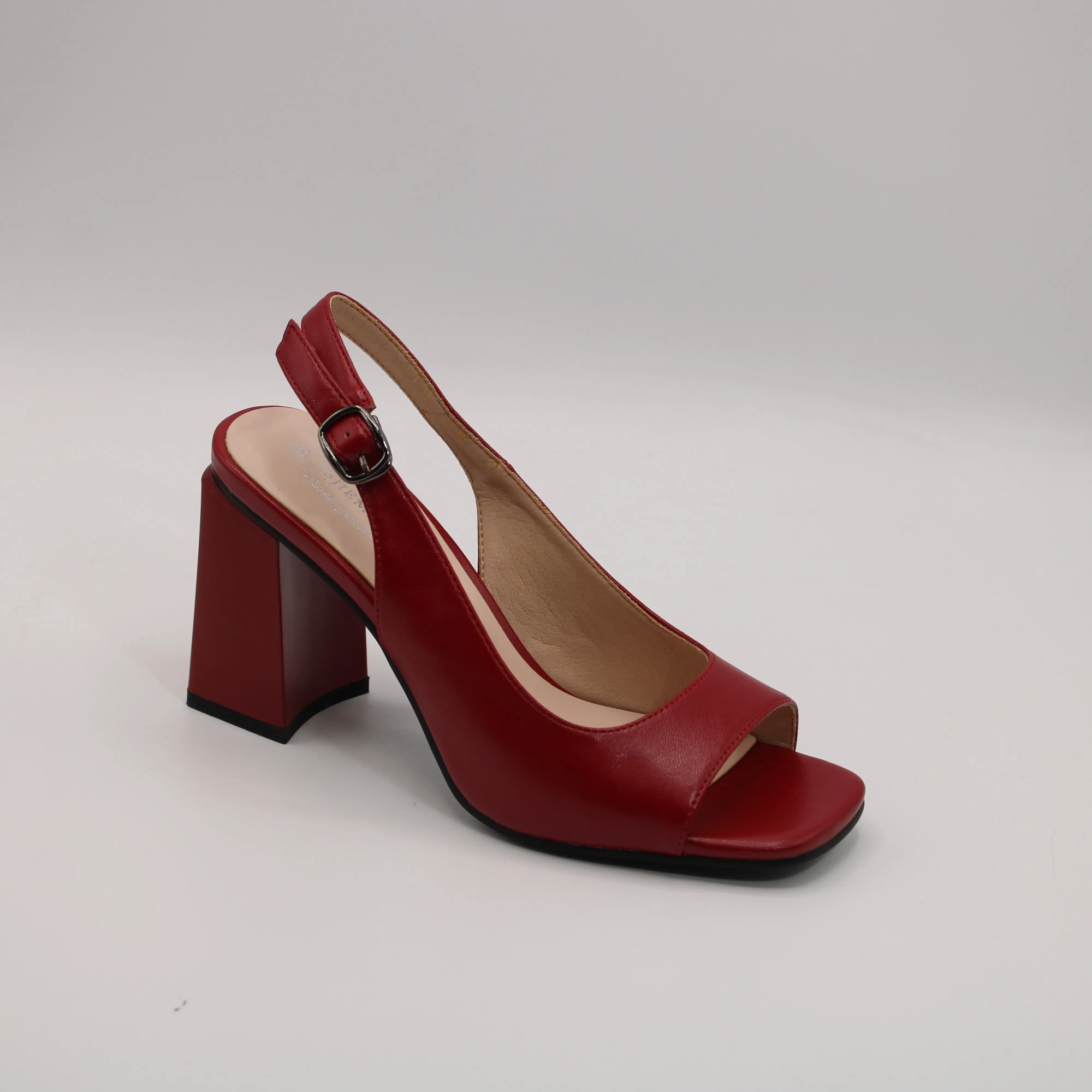 Женские босоножки красного цвета TSJIEMAN BS02-1676