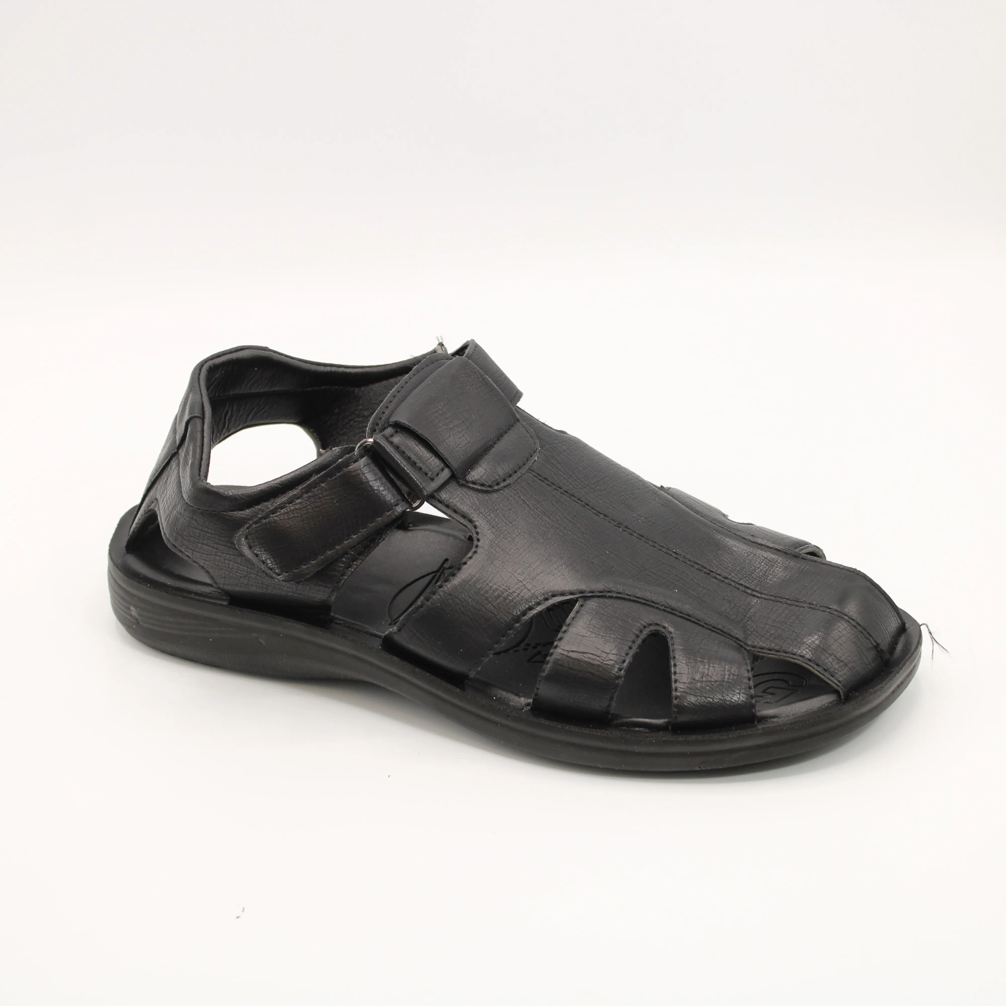 Мужские босоножки черного цвета SUBA BS01-1484