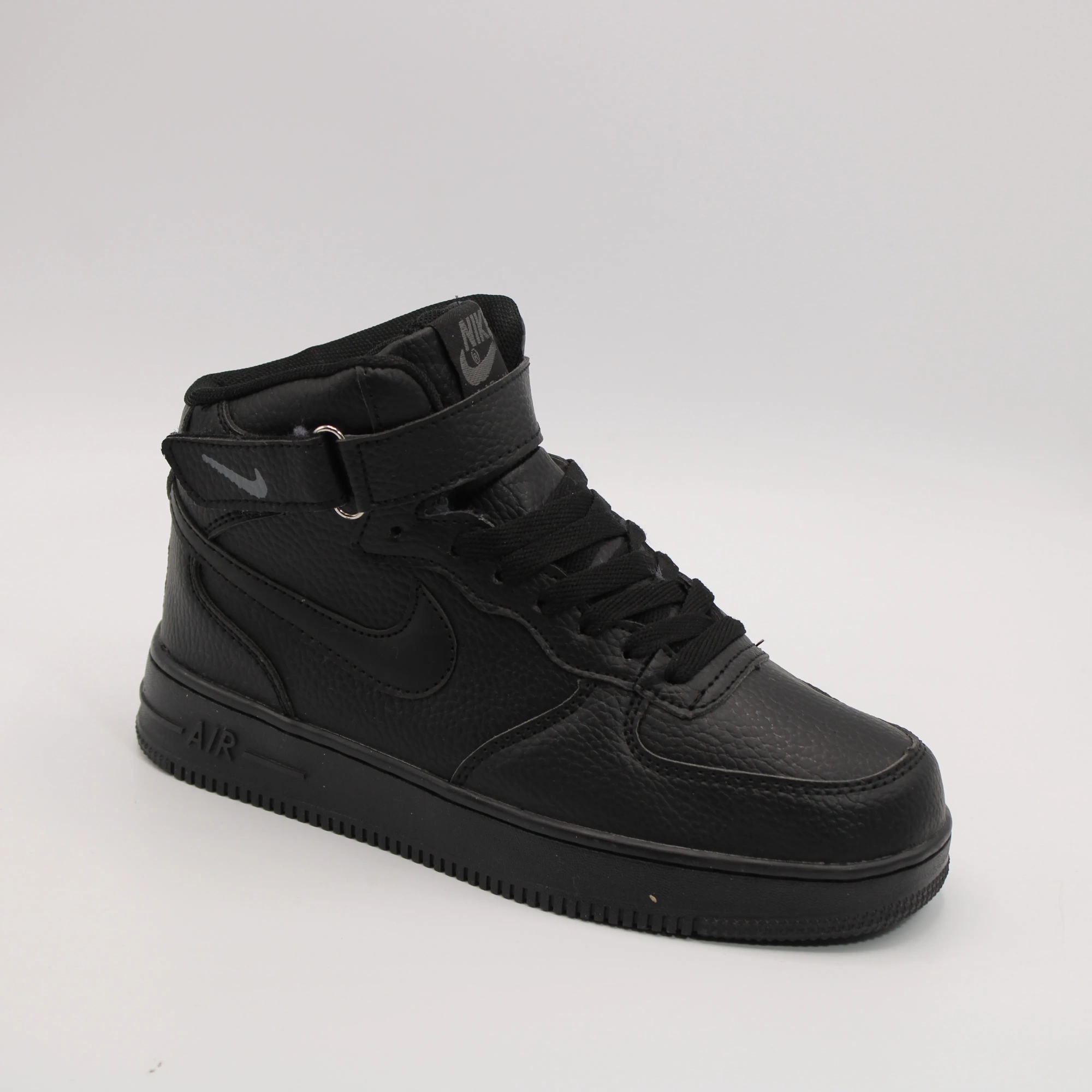 Мужские кроссовки черного цвета AIR BS02-1565