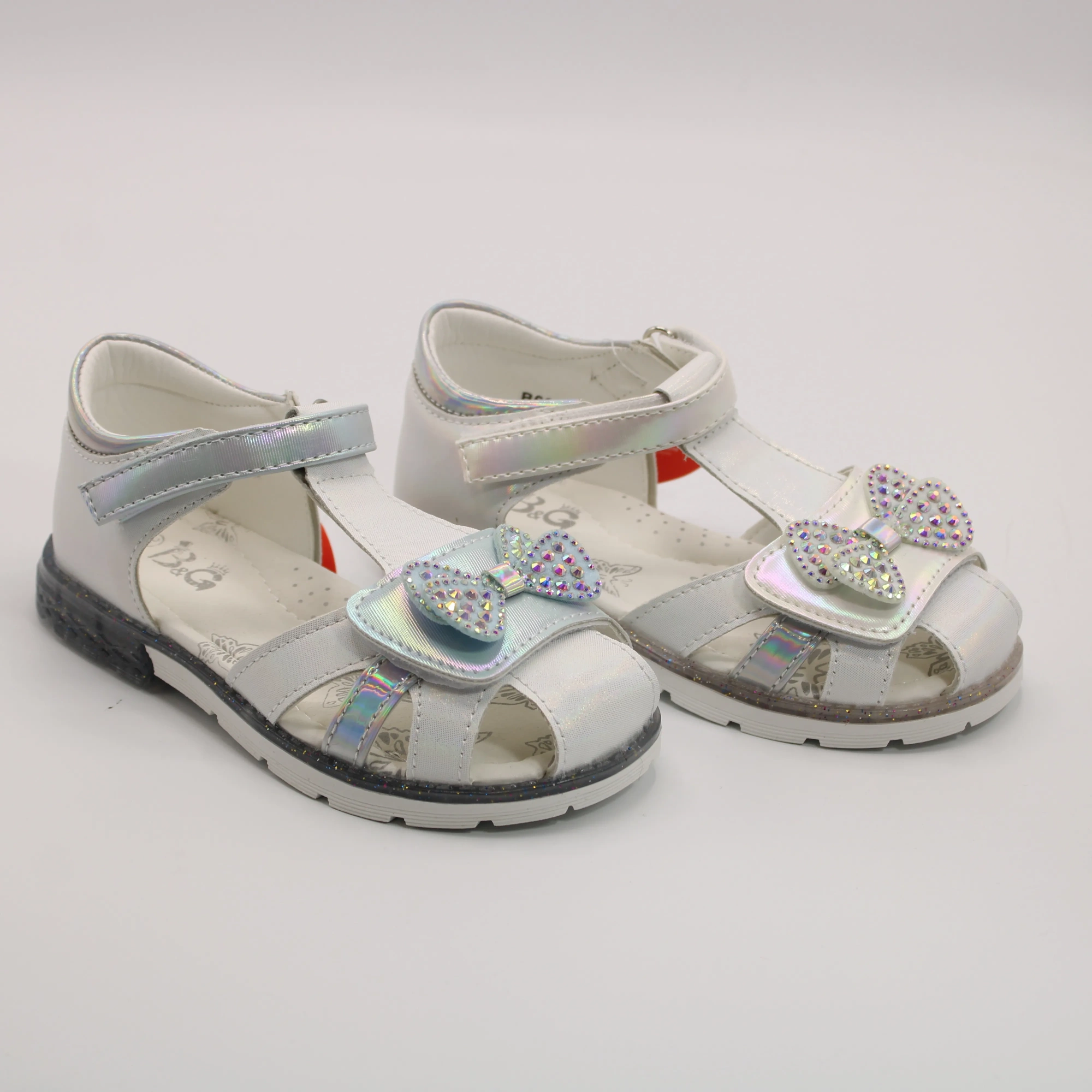 Детские босоножки различных цветов BOYS AND GIRLS BS05-609