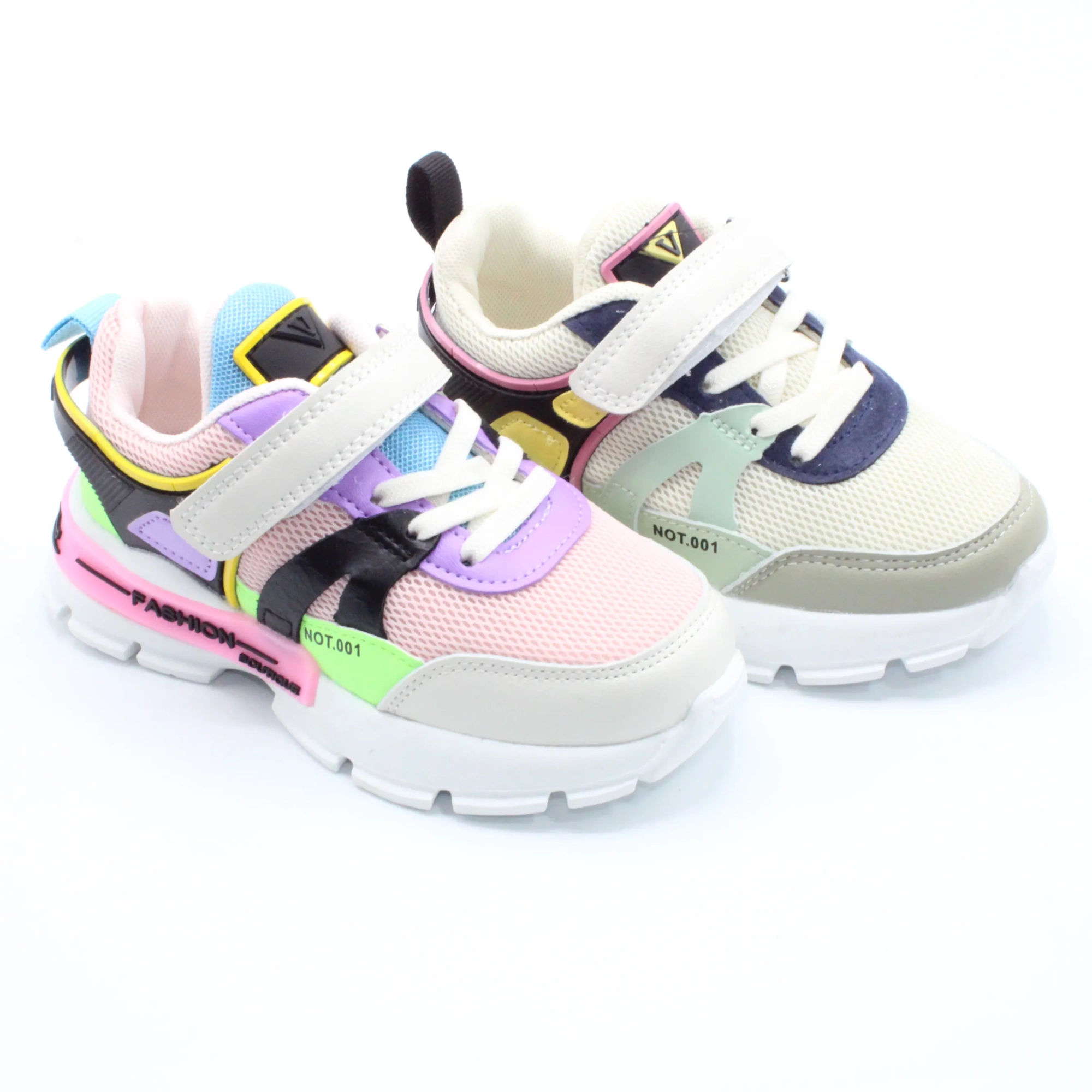 Детские весенние кроссовки цвета мультиколор B&G BS05-100