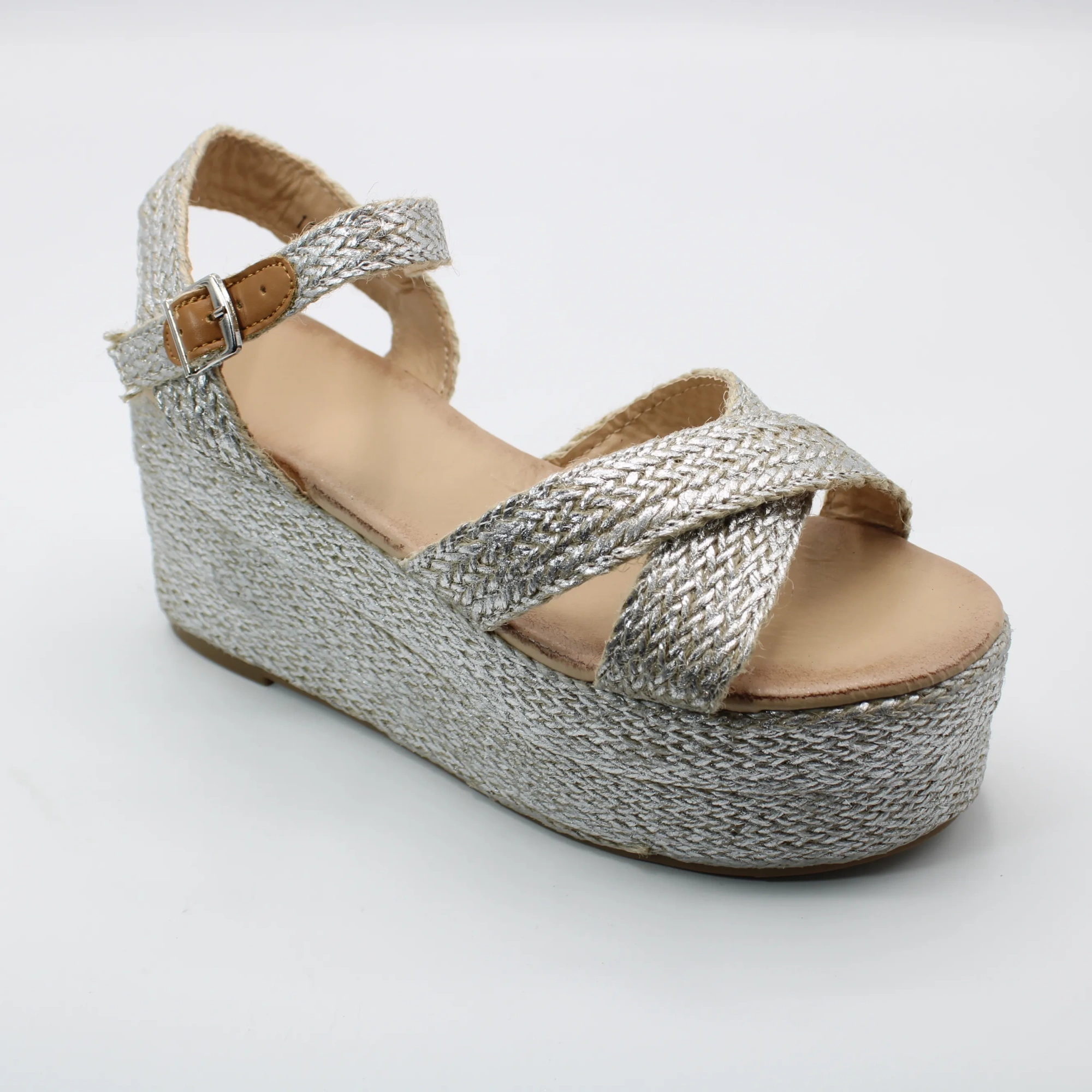 Женские летние босоножки серебряного цвета LUTA BS02-716