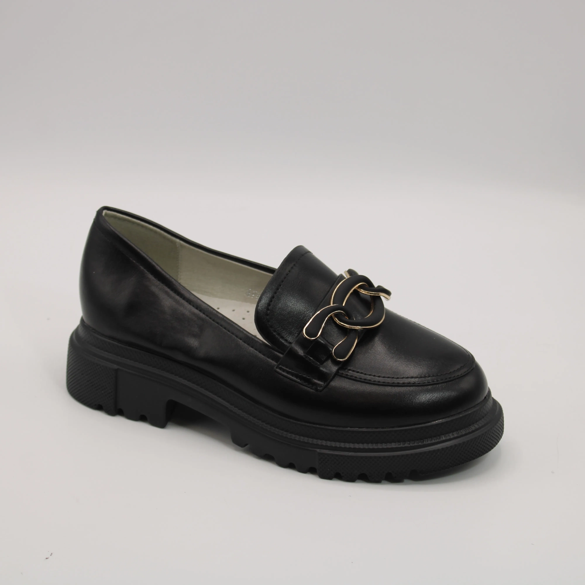 Детские туфли черного цвета МИКАСА BS06-1595