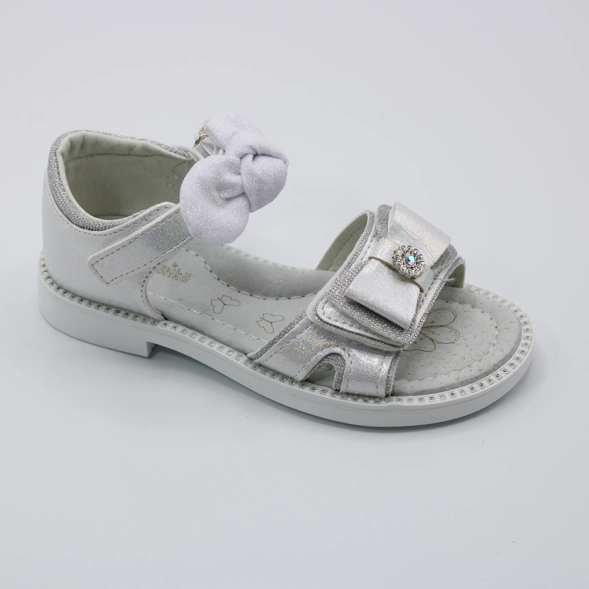 Детские летние босоножки серебряного цвета КАНАРЕЙКА BS03-2224