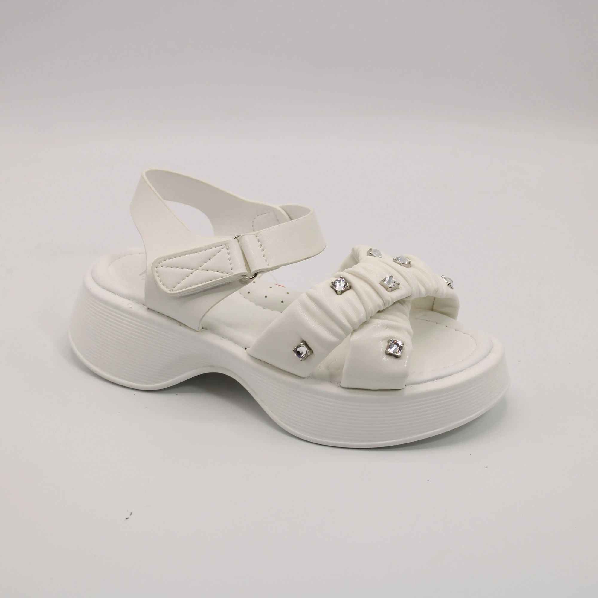 Детские босоножки белого цвета белого цвета BOYS AND GIRLS BS05-1026