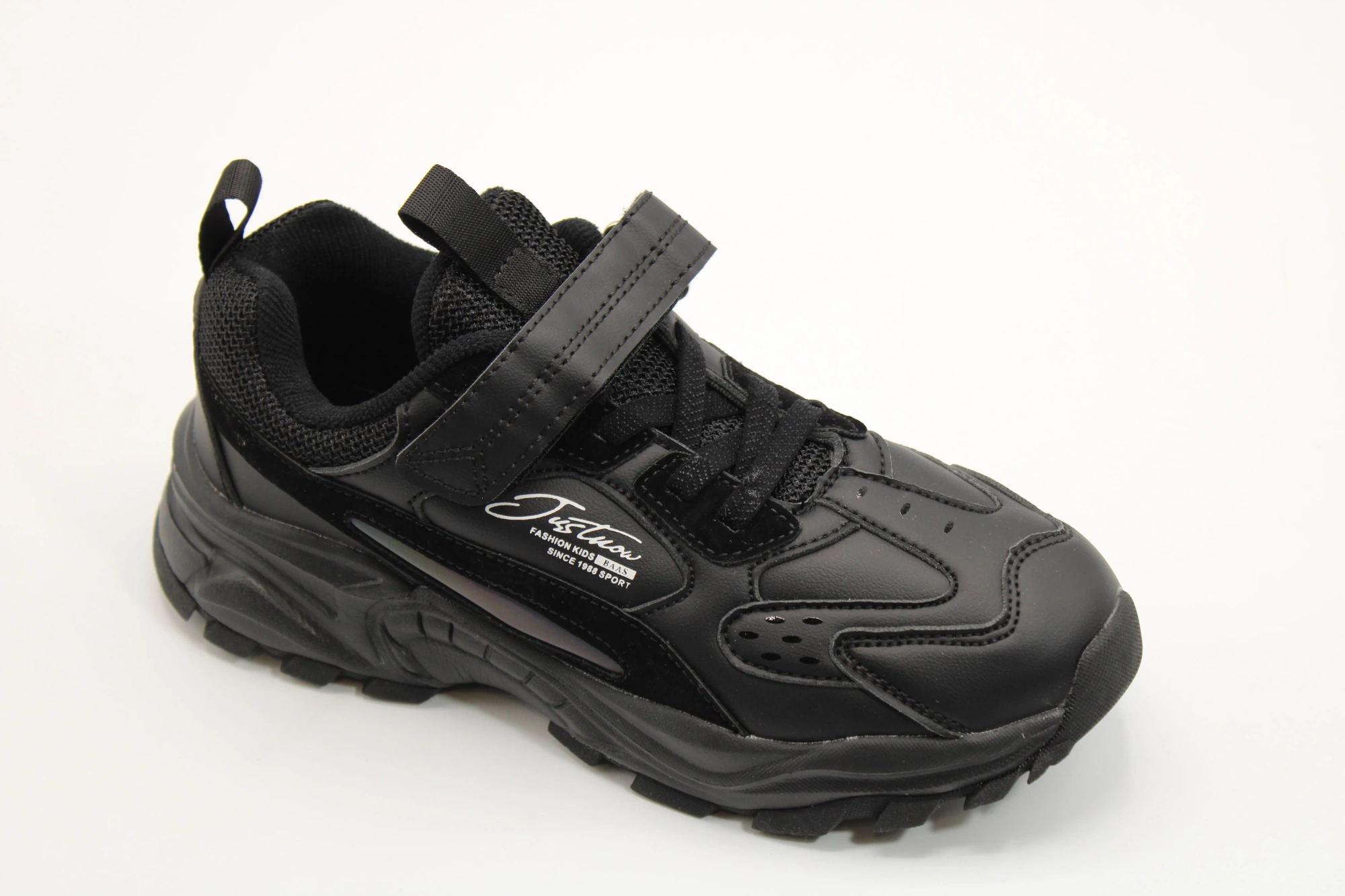 Детские кроссовки черного цвета BAAS BS06-1269