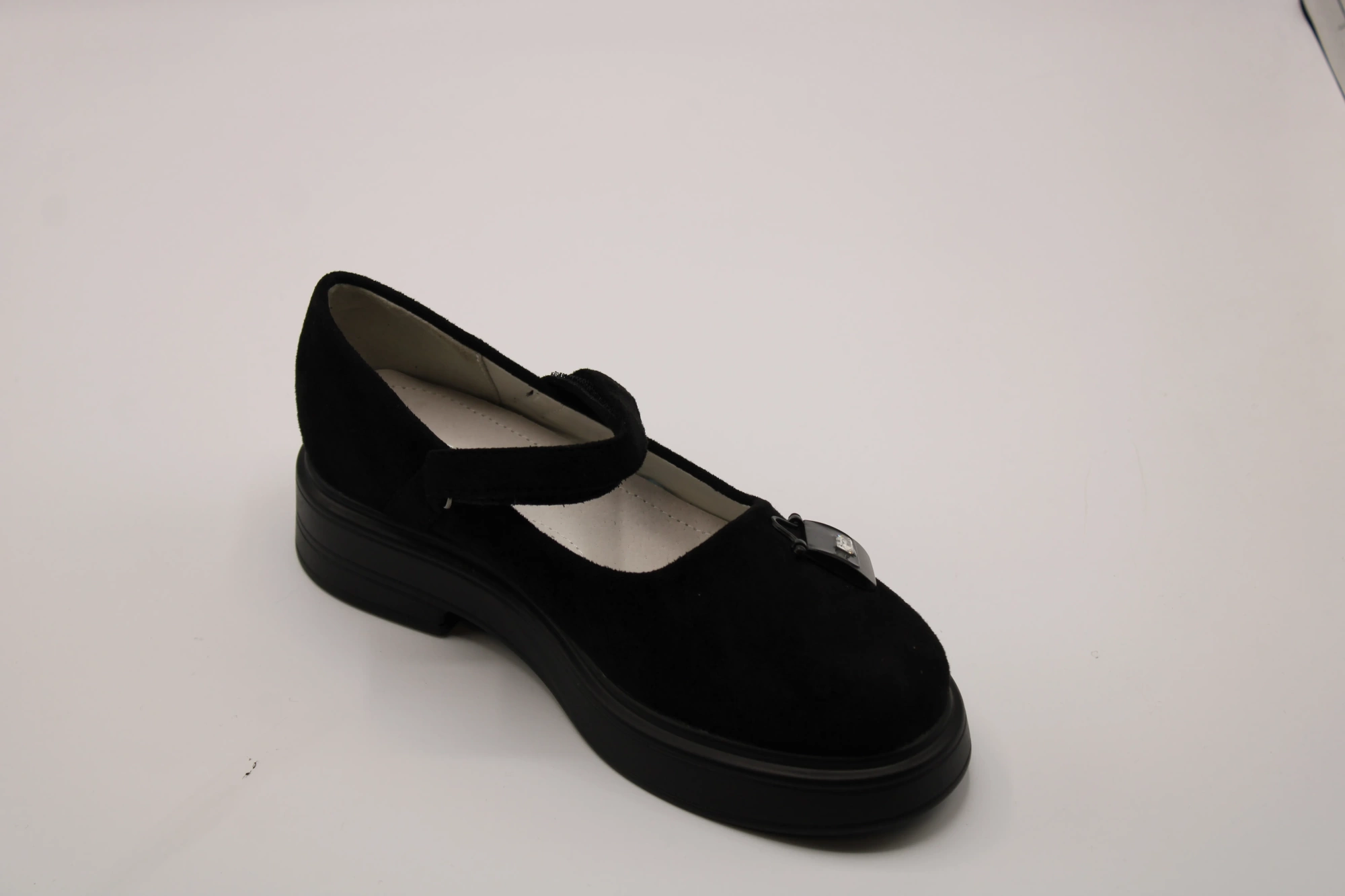 Детские туфли черного цвета MERGE MAX BS05-693