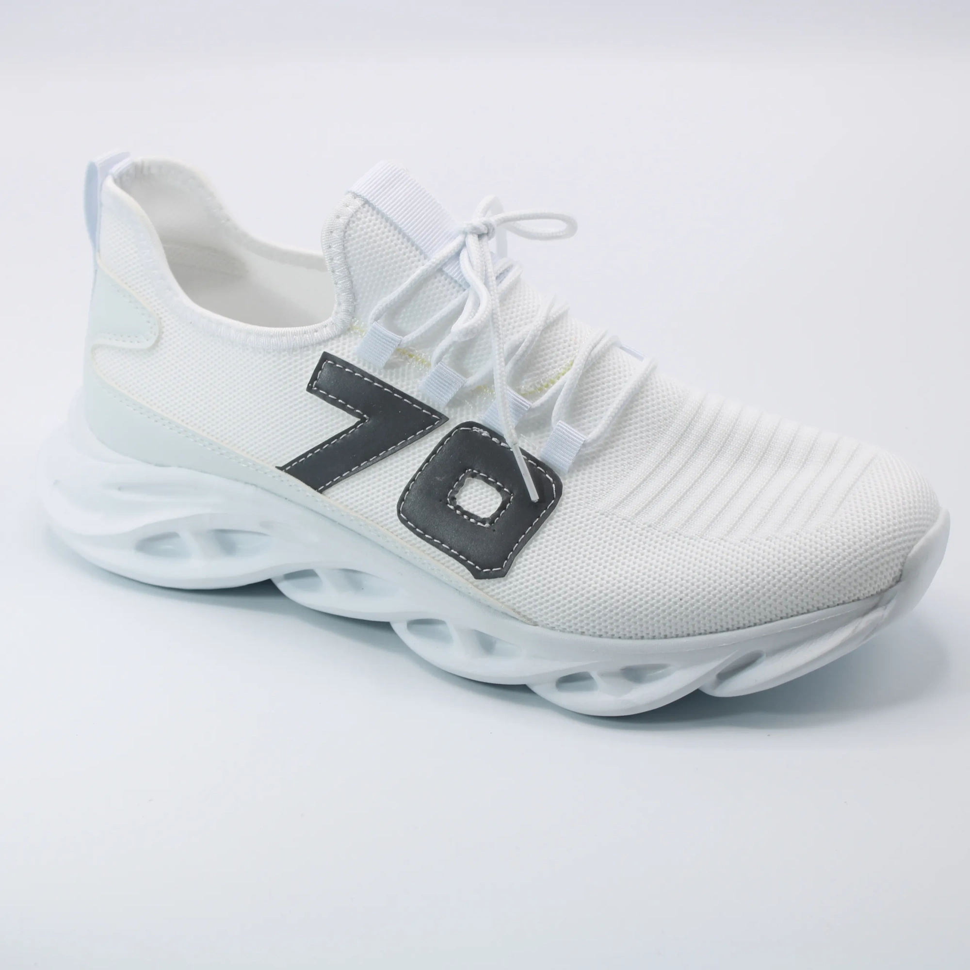 Мужские весенние кроссовки белого цвета ZEQI BS01-503