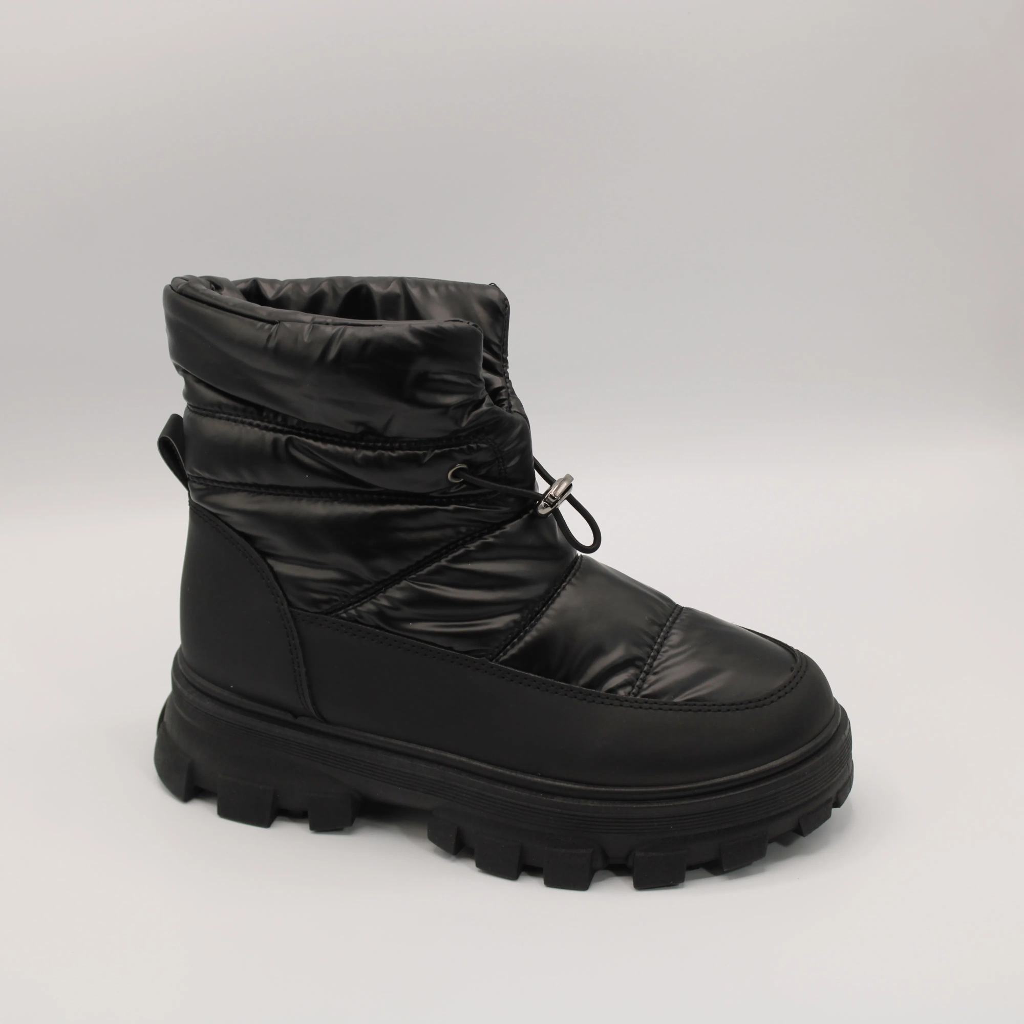 Женские ботинки черного цвета BBX BS01-1606