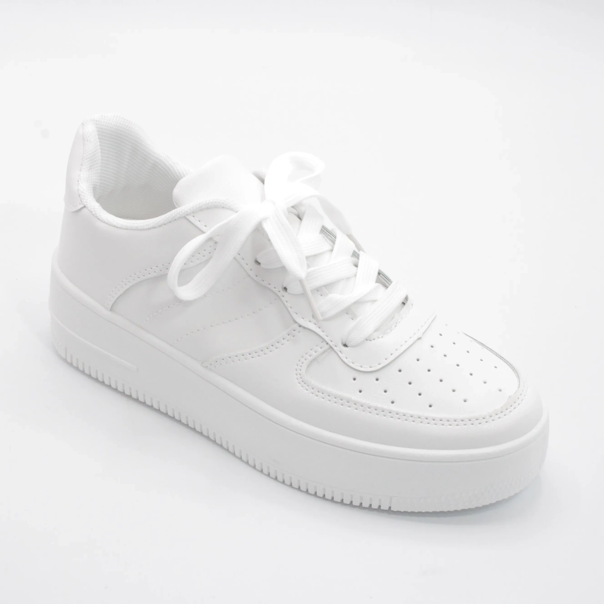 Женские кроссовки белого цвета белого цвета STRONG STEP BS01-1119