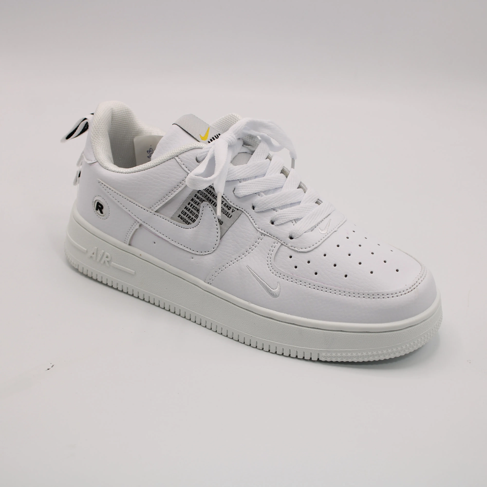 Мужские кроссовки белого цвета белого цвета AIR BS06-1172