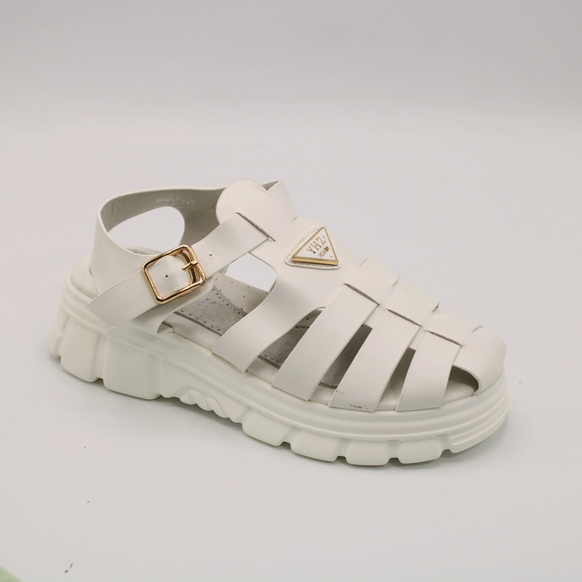 Детские босоножки бежевого цвета К.Л.Б.К BS05-1015