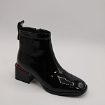 Женские ботинки черного цвета ADMLIS BS02-1349