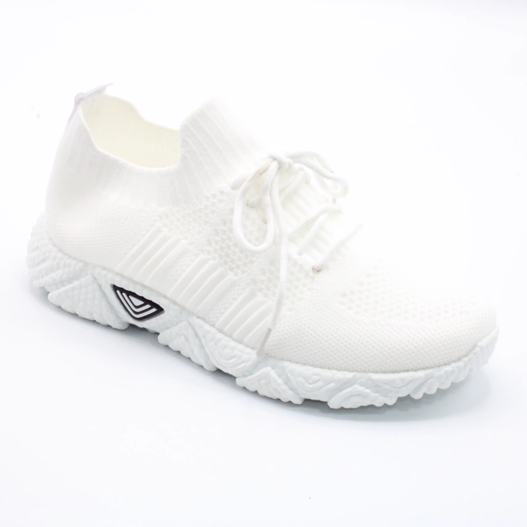 Женские весенние кроссовки белого цвета MERGE BS01-1003