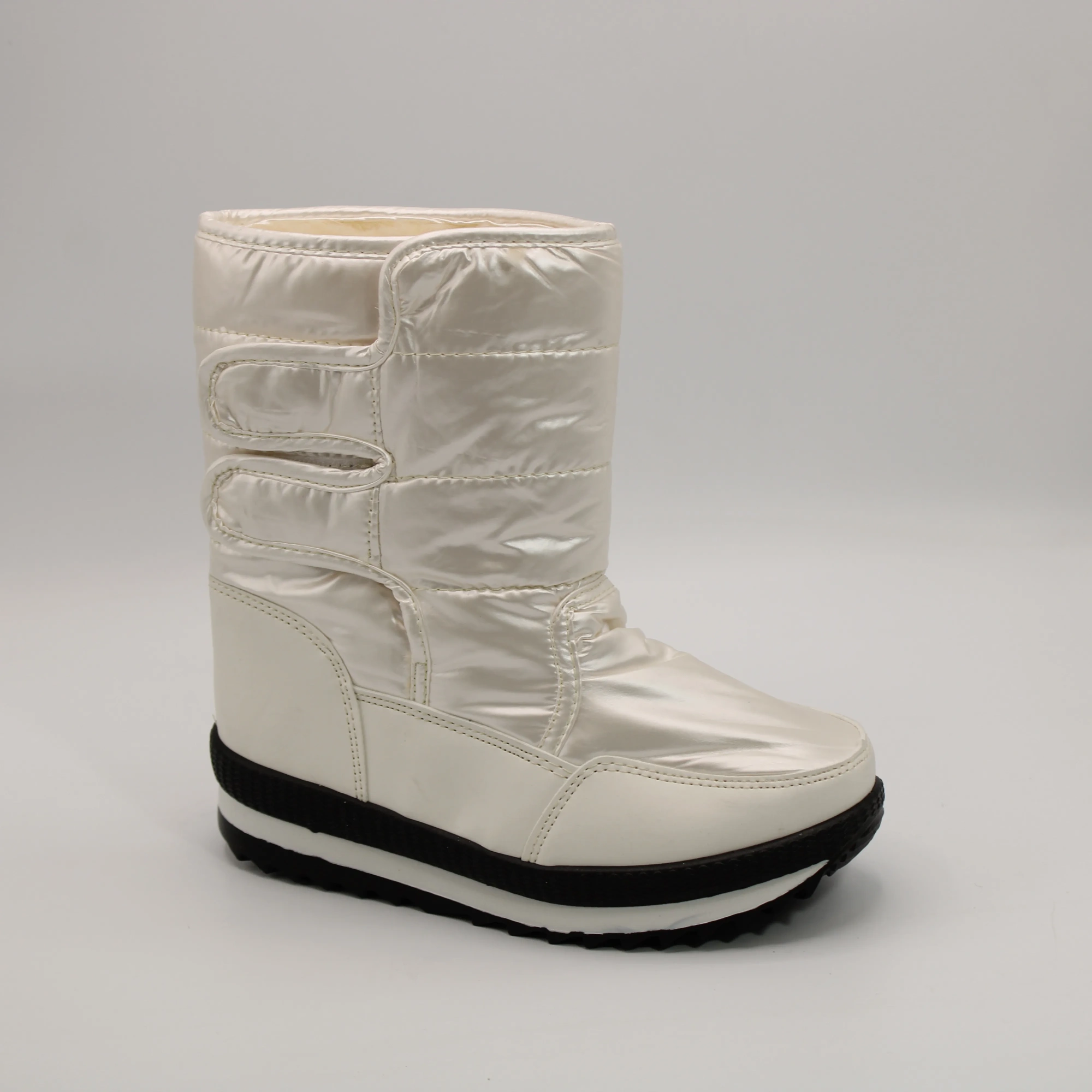 Детские дутики жемчужного цвета FASHION BS05-827