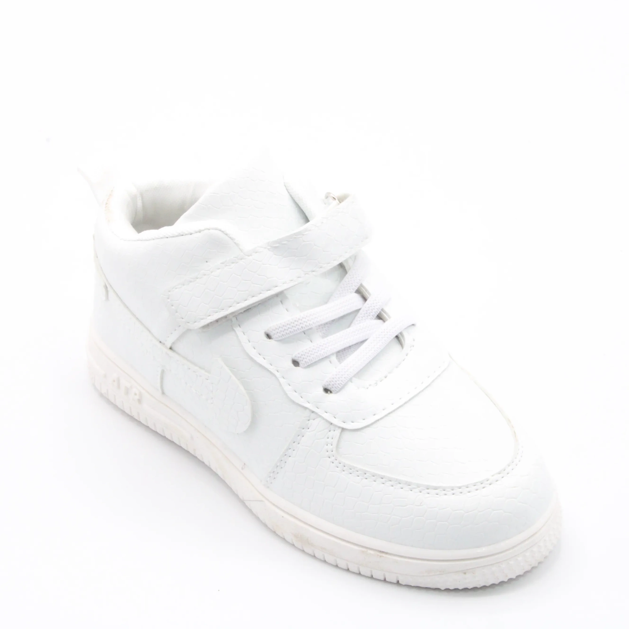 Детские весенние кроссовки белого цвета NIKE BS05-31