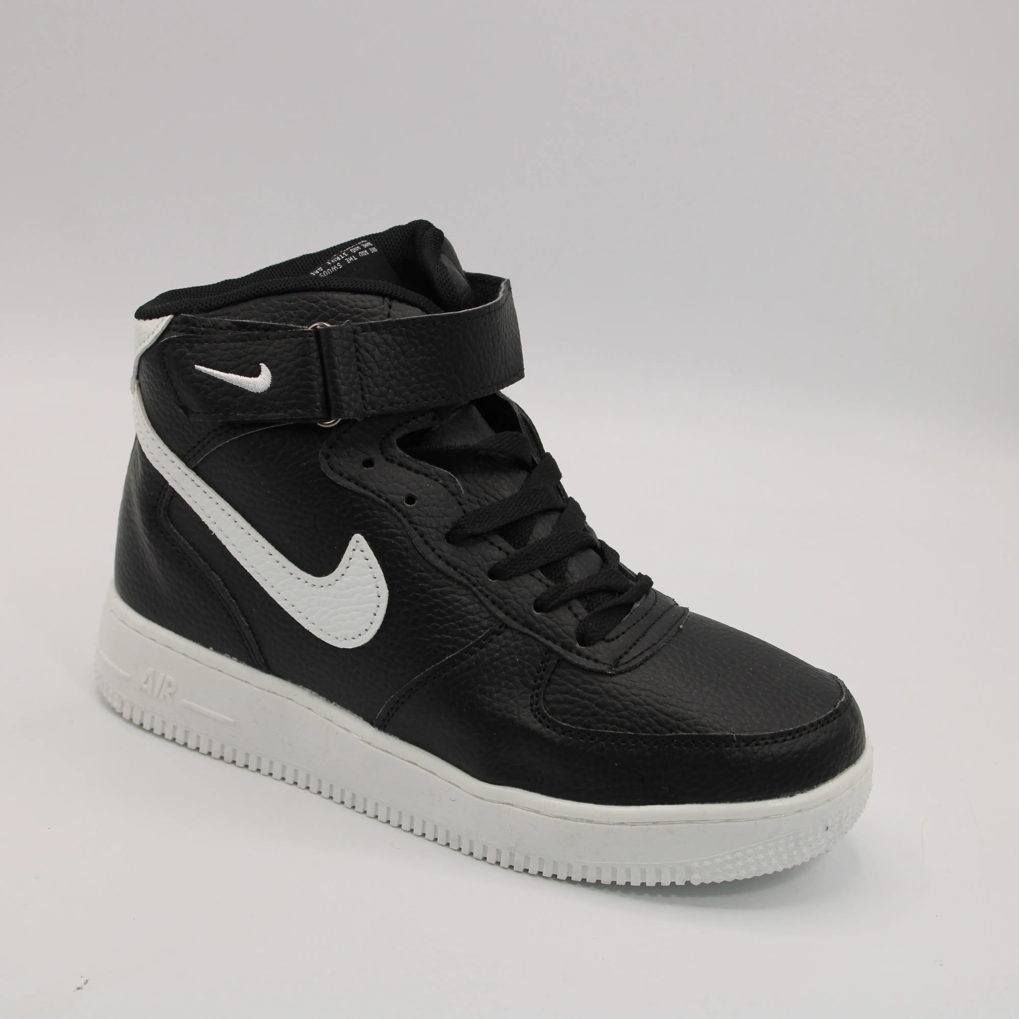 Мужские кроссовки черного цвета AIR BS06-1333