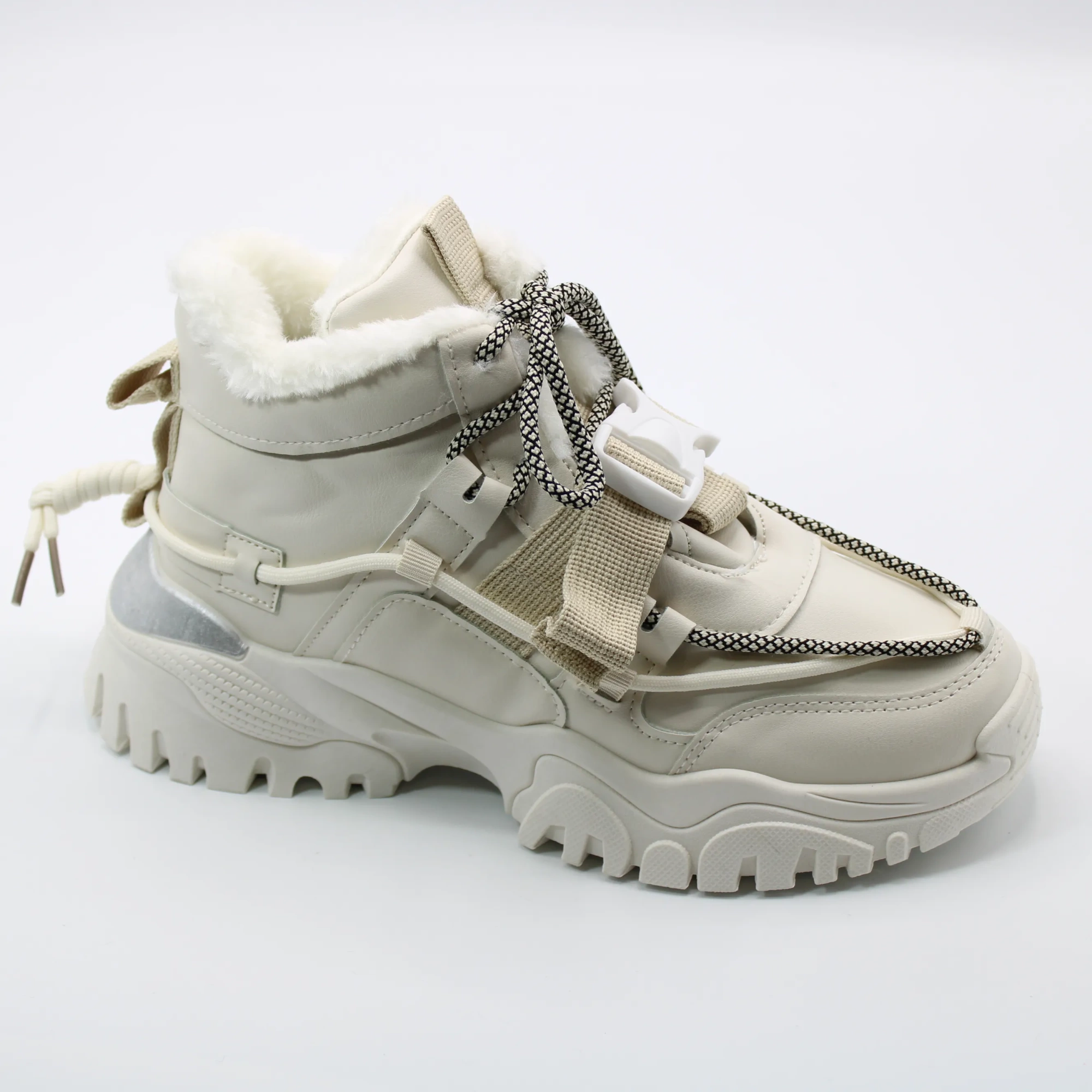 Женские зимние кроссовки бежевого цвета MERGE BS01-885