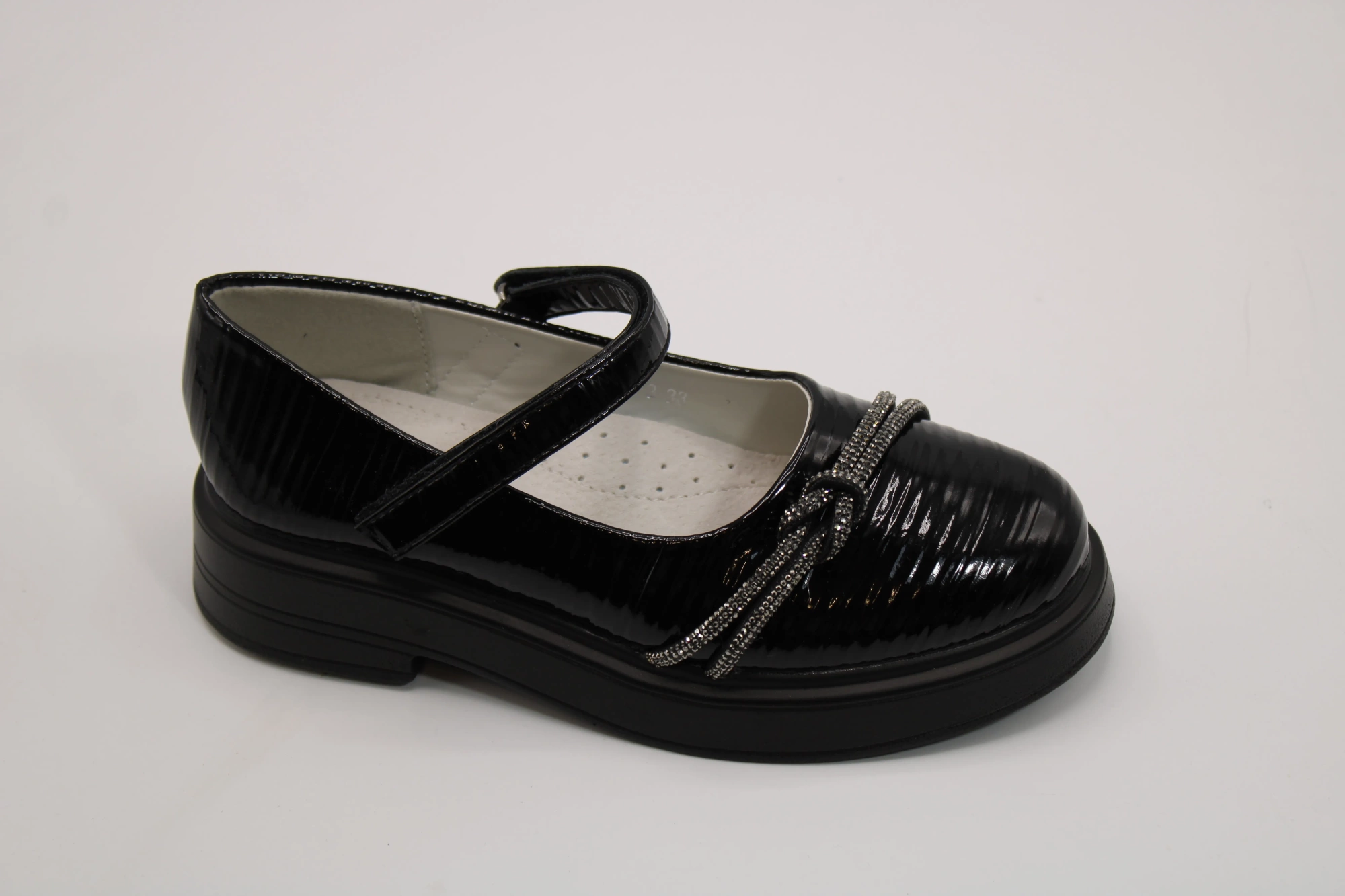 Детские туфли черного цвета MERGE MAX BS06-1205