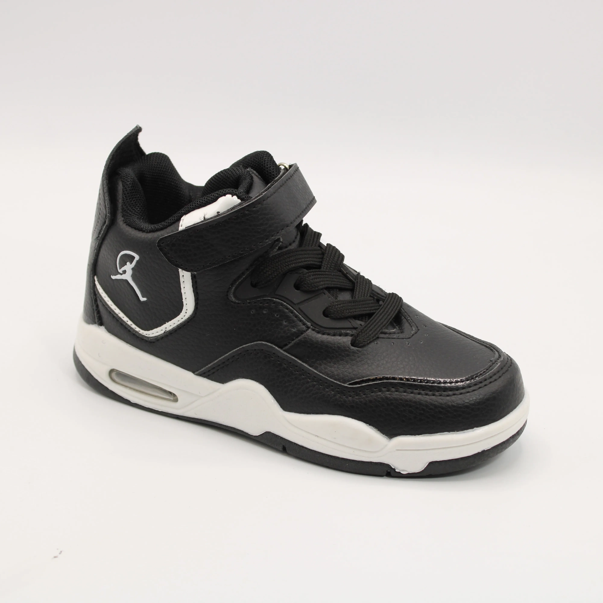 Детские кроссовки черного цвета КАНАРЕЙКА BS03-3064