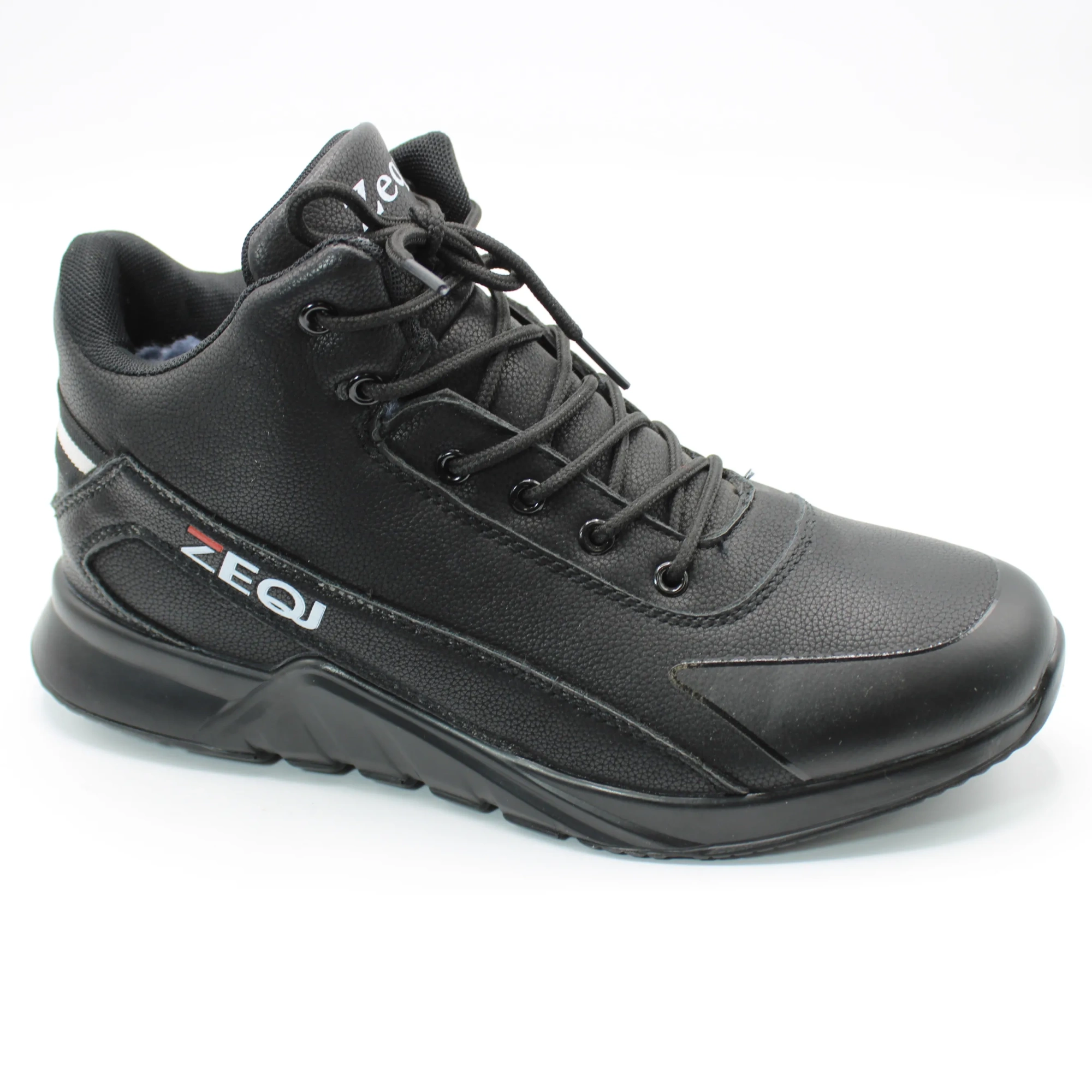 Мужские зимние кроссовки черного цвета ZEQI BS01-460