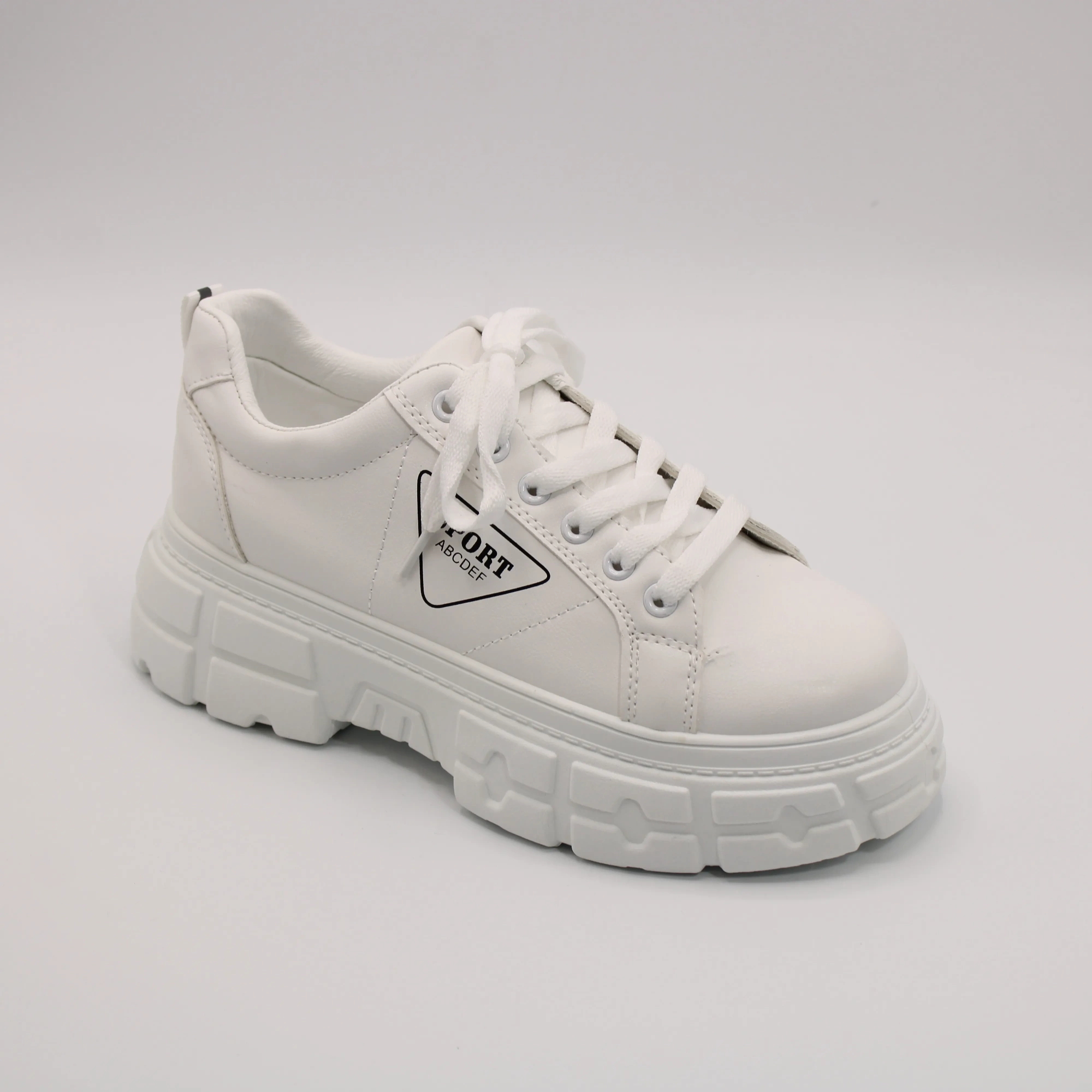 Женские кроссовки белого цвета белого цвета LUTA BS02-1345