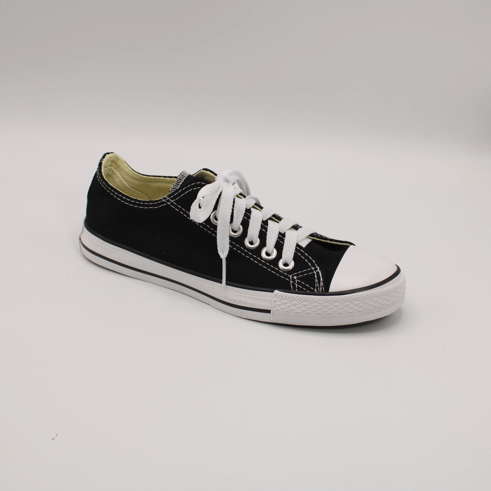 Женские кеды черного цвета CONVERSE BS01-1548