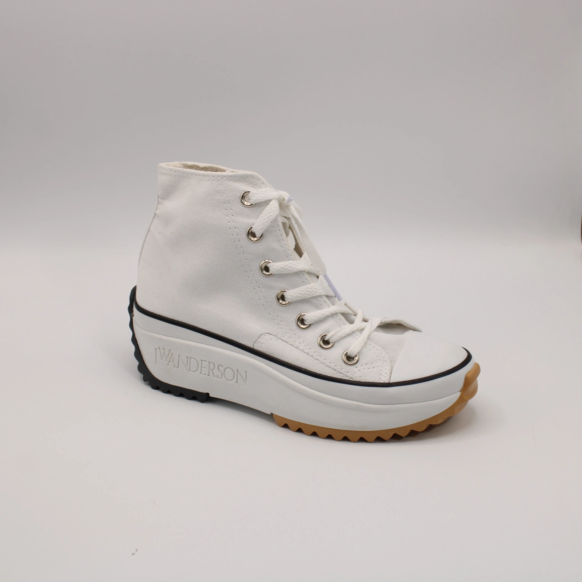 Женские кеды белого цвета белого цвета CONVERSE BS01-1556